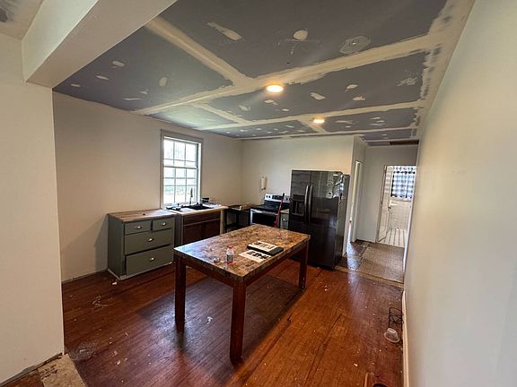 5th image of 5035 Pleasant Hill Rd
