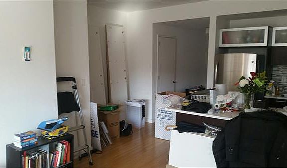 3rd image of 353 E 104th St APT 6B