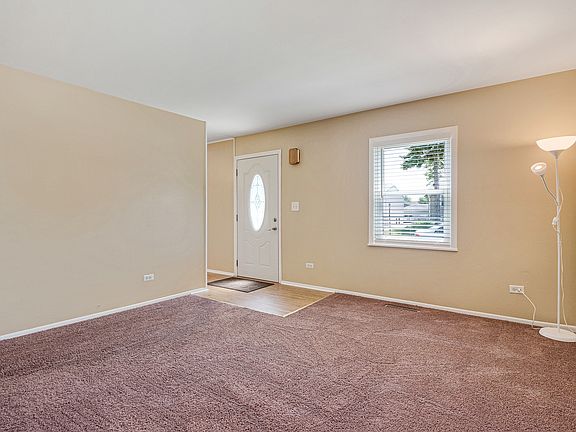 3rd image of 456 E Montana Ave