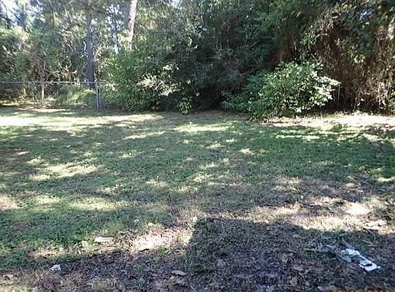 3rd image of 9899 Pine Point Dr