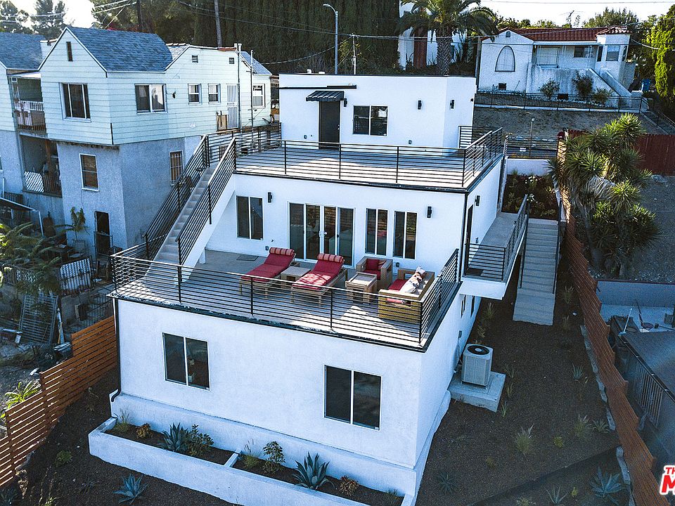 1st image of 5136 La Calandria Way