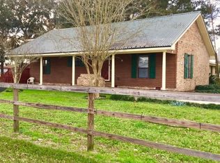 722 Saint Clair Rd, Breaux Bridge, LA 70517