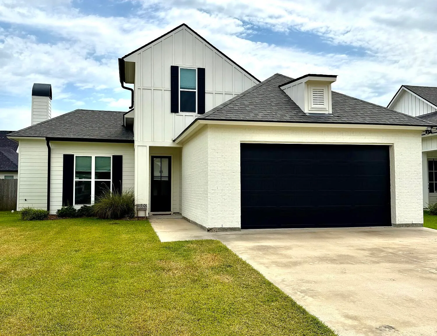 3 bed, 1673 sqft, $2,300 — Photo 1