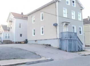 32 Brattle St, Providence, RI 02907