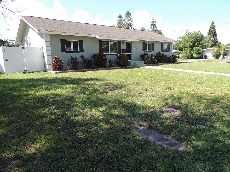 Huge corner lot