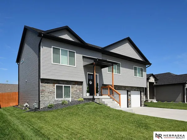 11631 N 143rd St, Waverly, NE 68462