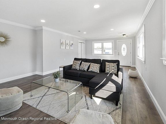 4th image of 19 Goyave St