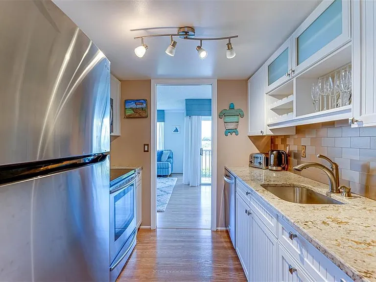923 Sandpiper Cir #923 — Photo 11