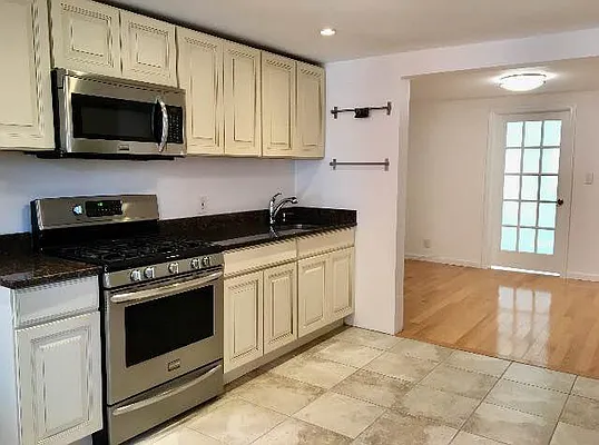 Rented by Brooklyn Real Estate Services | media 12