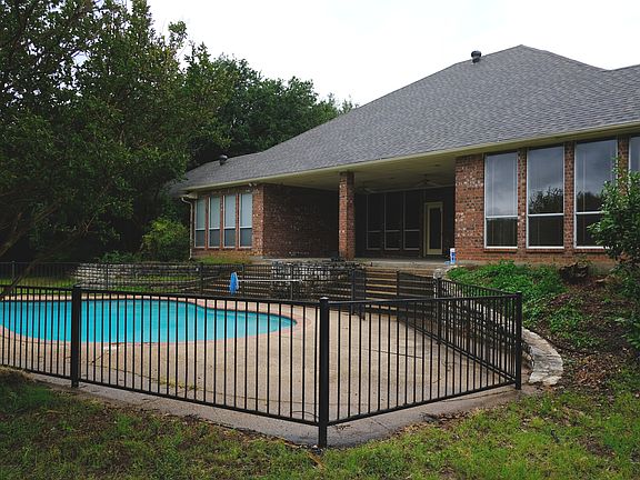 4th image of 2507 Bob White Dr