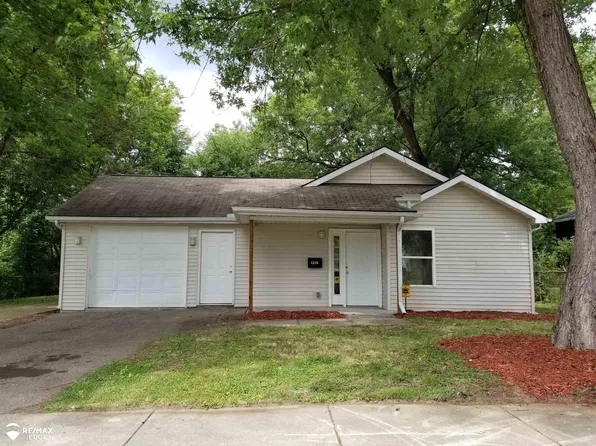 1238 Huron St, Flint, MI 48507