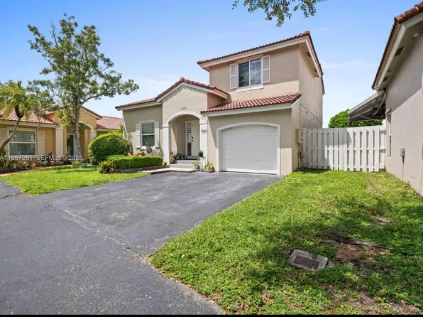 1340 NW 125th Ter, Sunrise, FL 33323