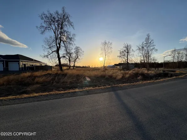 15078 E Rocky Point Dr, Palmer, AK 99645