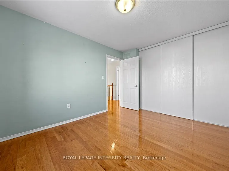 120 Grovemont Dr — Photo 22