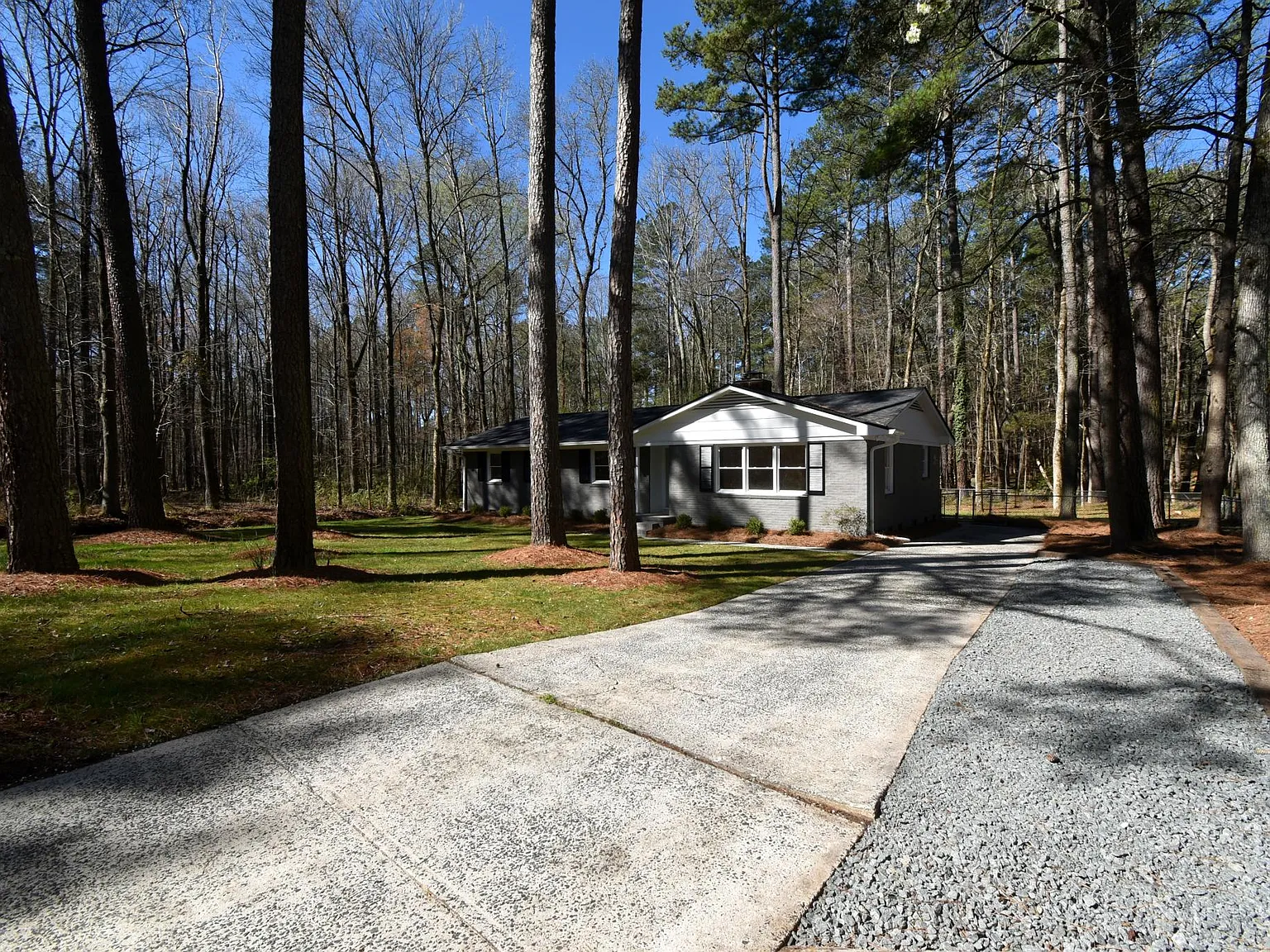 4012 Hillgrand Dr — Photo 4