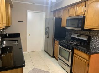 1221 Farnham Ct W, Irving, TX 75062