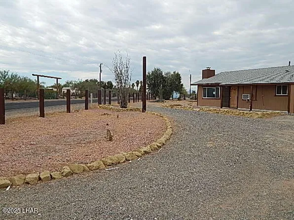 25290 Ochoco Way, Bouse, AZ 85325