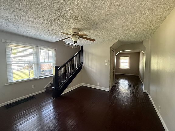 5th image of 1814 Calvin St