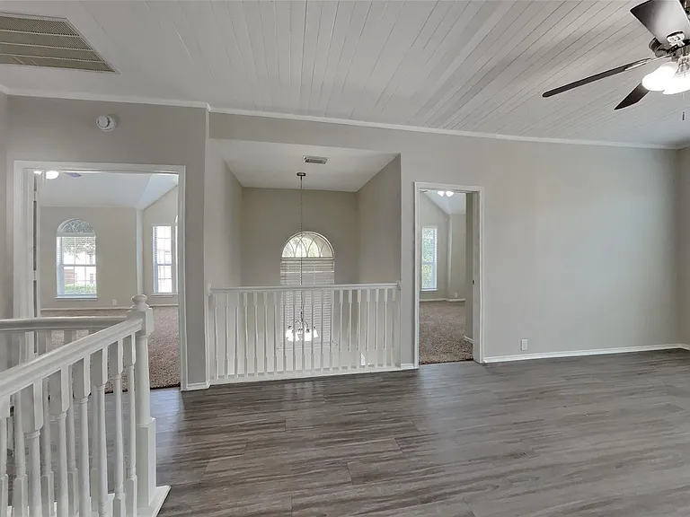 18706 Woodglen Shadows Dr — Photo 33