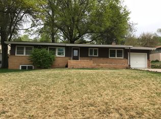1808 Anna St, Bellevue, NE 68005