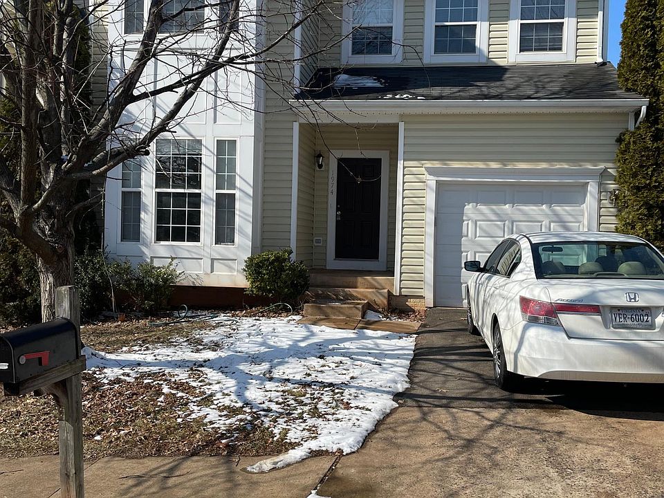 1st image of 1974 Cranberry Ln