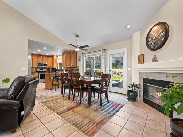 12014 S Meadow Ridge Cir