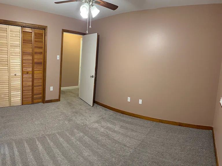 3208 S Battlebridge Dr — Photo 23