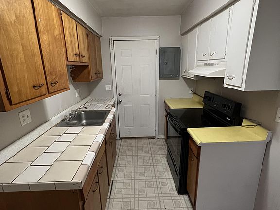 5th image of 3001 N Campbell Ave APT 5