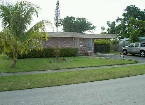 3rd image of 7905 NW 72nd Ave