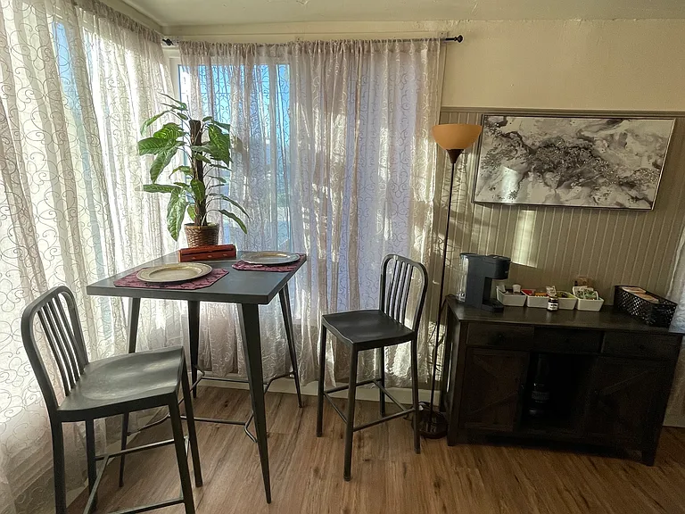 230 W Myrtle St #A — Photo 14