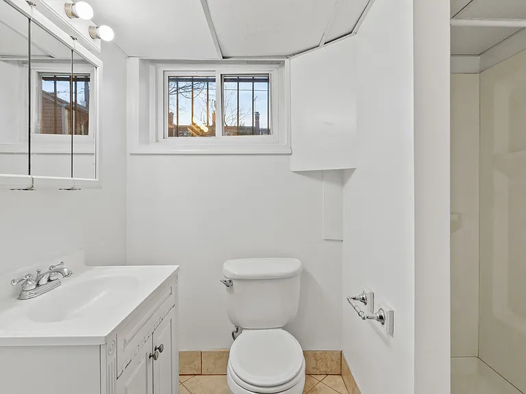 4112 18th Pl NE — Photo 33