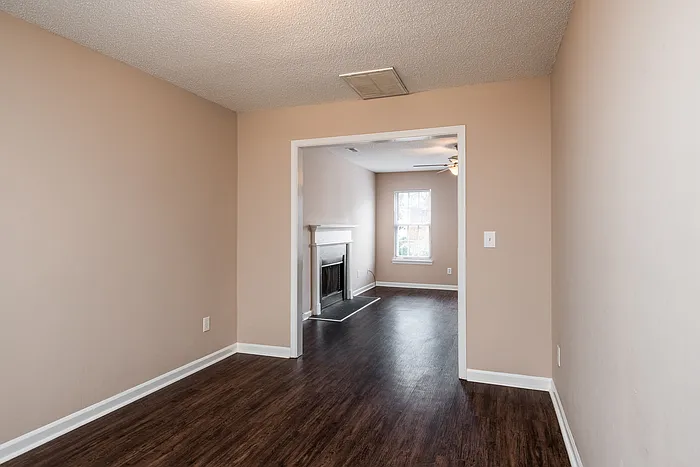 951 Grass Hollow Ct — Photo 36
