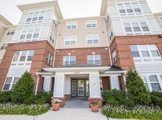 12916 Fox Bow Dr APT 206, Upper Marlboro, MD 20774