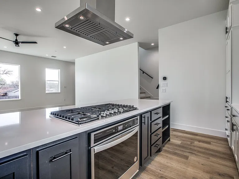 2143 Mail Ave #103 — Photo 5