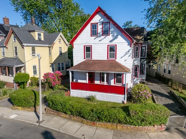 10 Waterlow St, Dorchester, MA 02121
