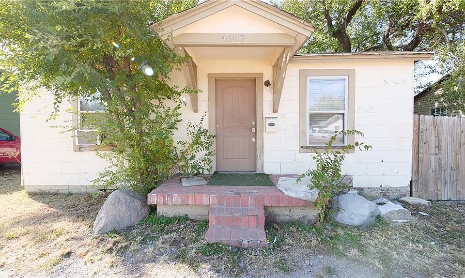 1st image of 4607 N Rockwell Ave