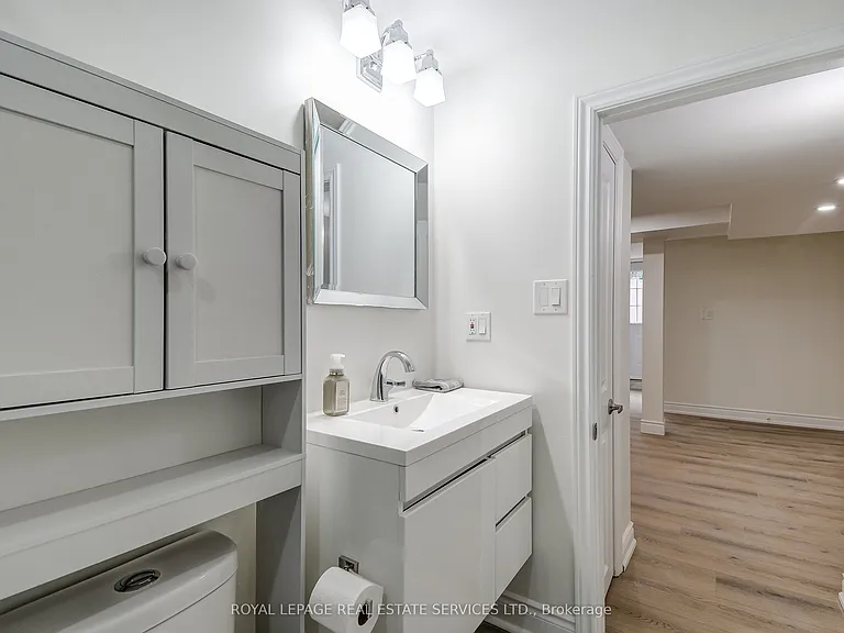 277 Mississaga St #LOWER — Photo 27