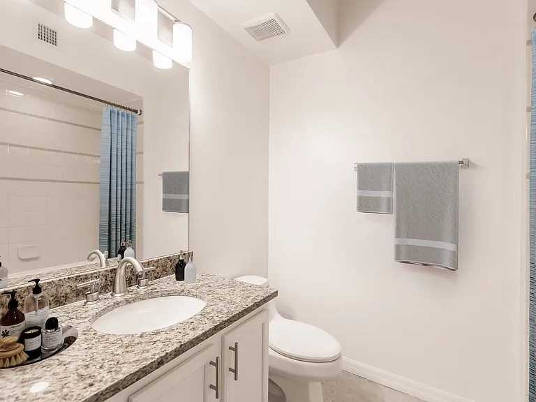 Aviah Flagler Village — Photo 218