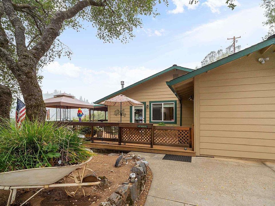 1st image of 19167 Canyon Dr