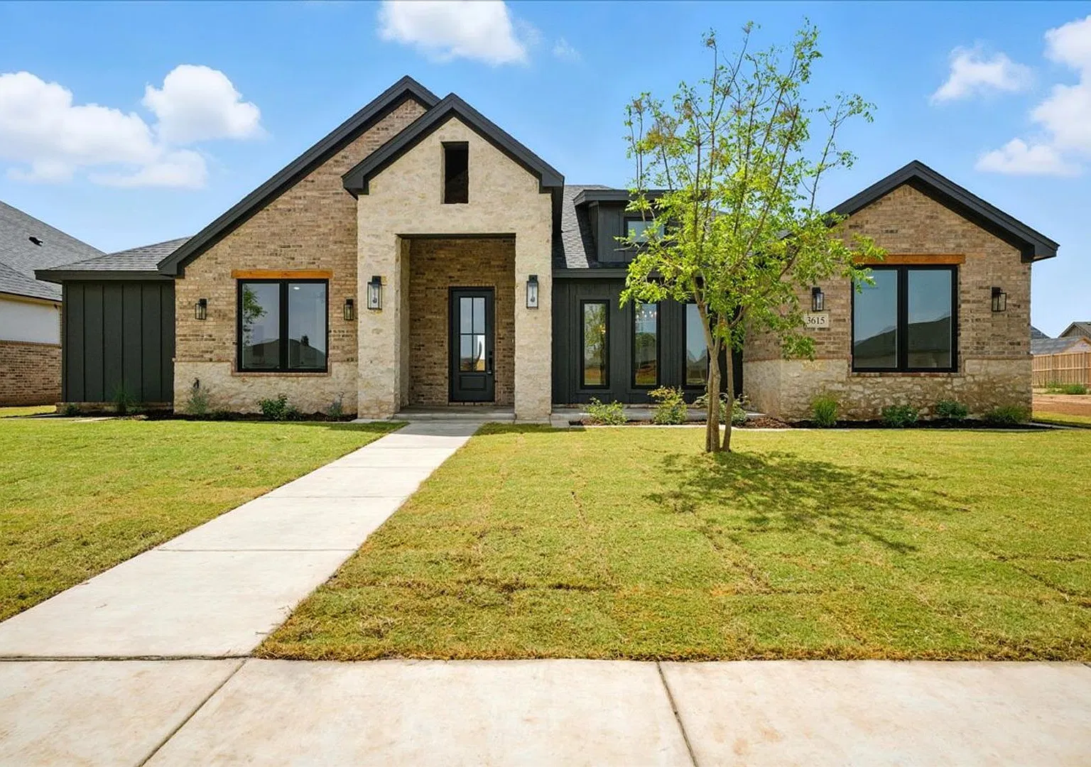 Luxury 4/3.5/2 Custom Home in Kelsey Park! — Photo 1