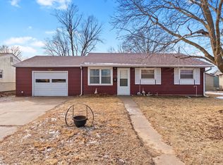 426 7th St E, Milan, IL 61264