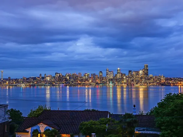 1322 42nd Ave SW, Seattle, WA 98116