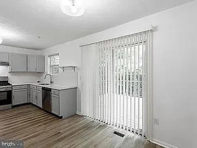10400 Vista Gardens Dr — Photo 7