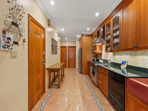 2053 East 24th Street image 3 of 16