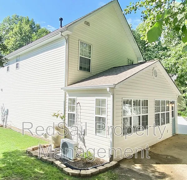 100 Zinfandel Rd — Photo 23
