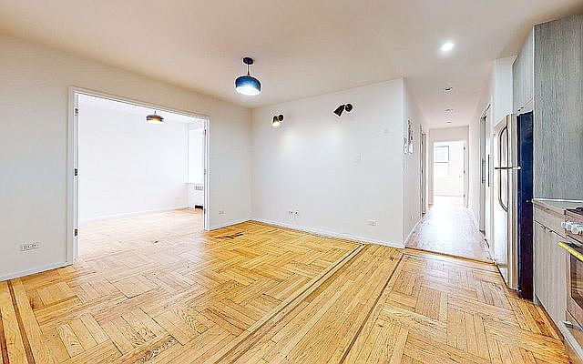 1st image of 4300 Broadway APT 2A