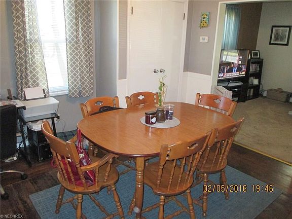 5th image of 2584 Mount Vernon Ave