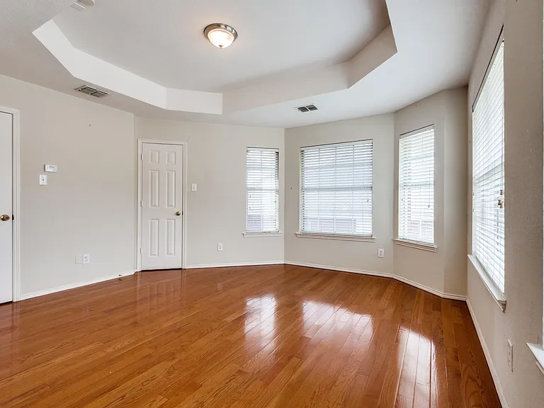 2904 Woods Dr — Photo 22
