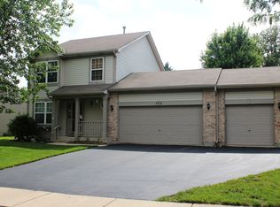 552 Waterford Dr, Oswego, IL 60543