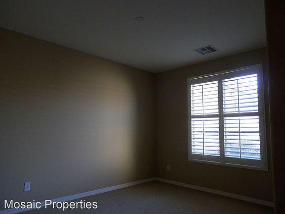 5th image of 1463 E Prescott Pl